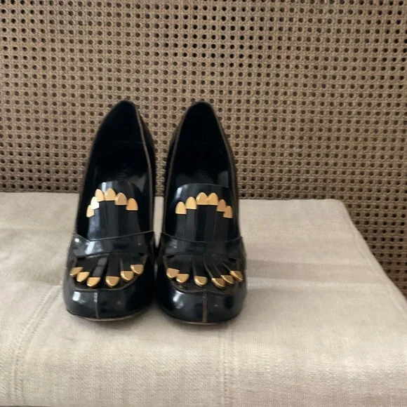 Chloe Black and Gold Heels - Picture 1 of 5